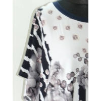 Bluzka w stylu OVERSIZE ze wzorem - pudrowe ogrodowe róże